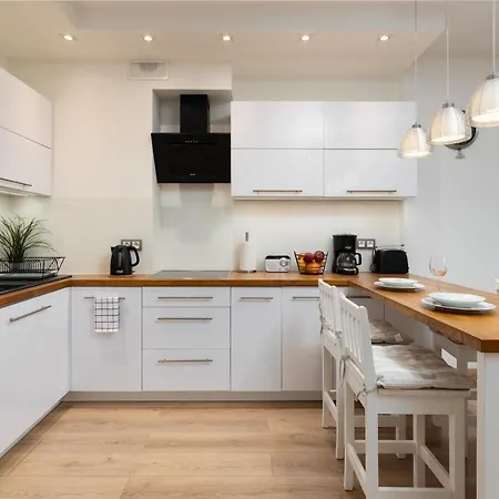 Apartament 14ka. Устронь